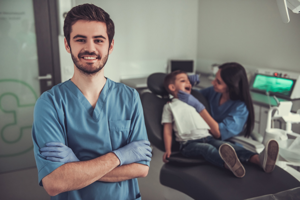 How A Pediatric Dentist Approaches Teeth Whitening